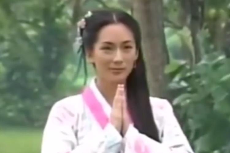 包含今期必中何仙姑是什么台上肖的词条